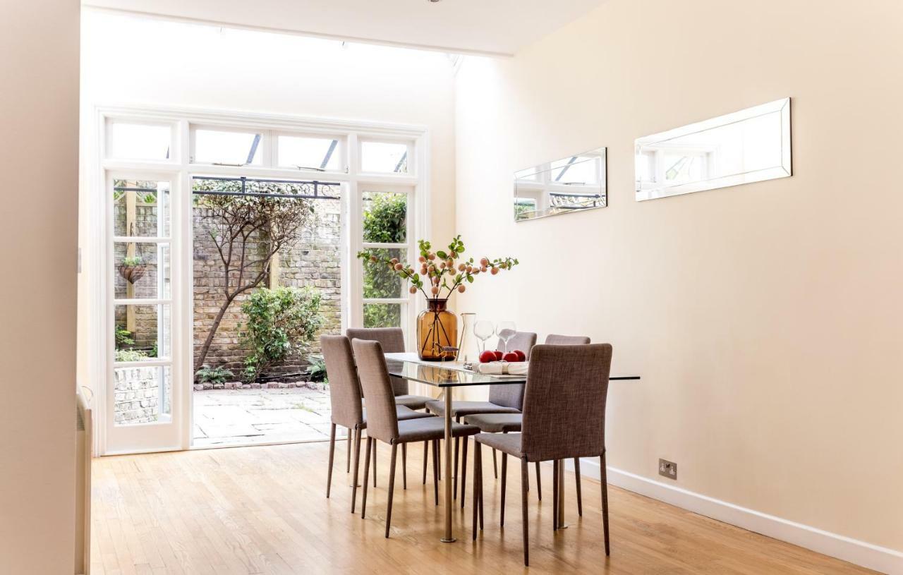 Logan Mews By Lime Street Apartment London Luaran gambar